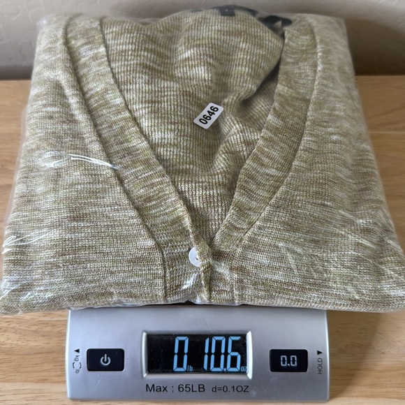 Theory Women's Green Hanalee Space Dye Linen Blend Cardigan Sweater - Picture 10 of 10